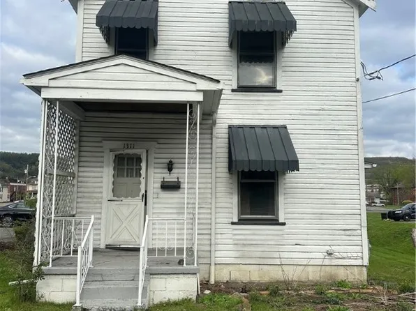 1311 Commerce St, Wellsburg, WV 26070