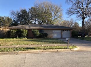 1724 Castle Rd, Arlington, TX 76014