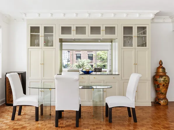 475 Park Avenue 3C image 3 of 7