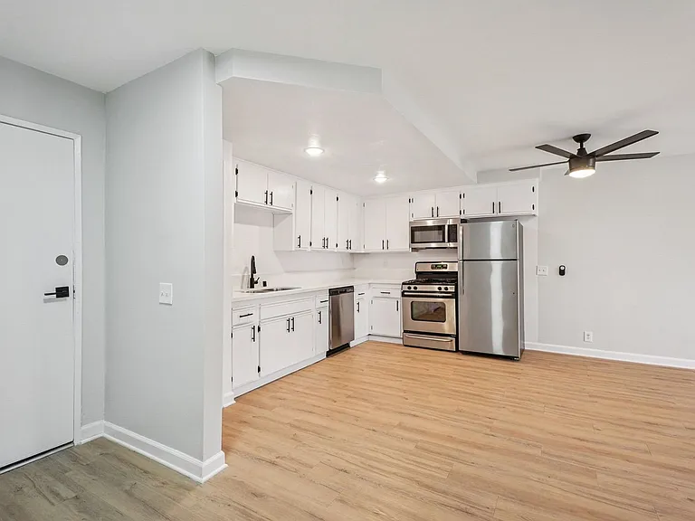 420 Windsor Rd — Photo 14