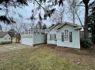 1017 Bren Arbor Ct, Fuquay Varina, NC 27526