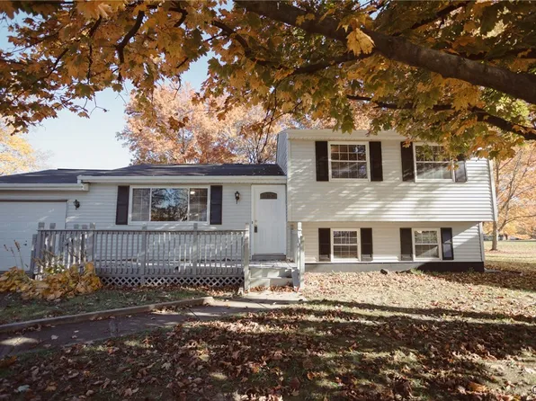 8028 Casilina Dr, Clay, NY 13041