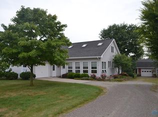 1430 Woodlawn Ave, Napoleon, OH 43545