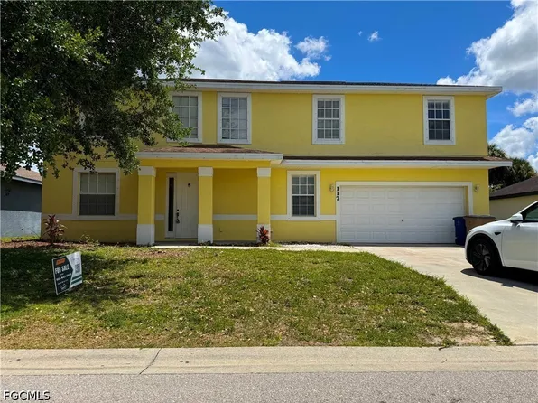 117 Shadow Lakes Dr, Lehigh Acres, FL 33974