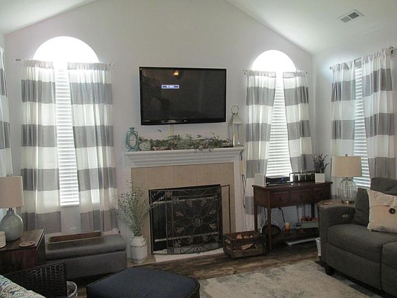 3rd image of 6291 Donegan Way