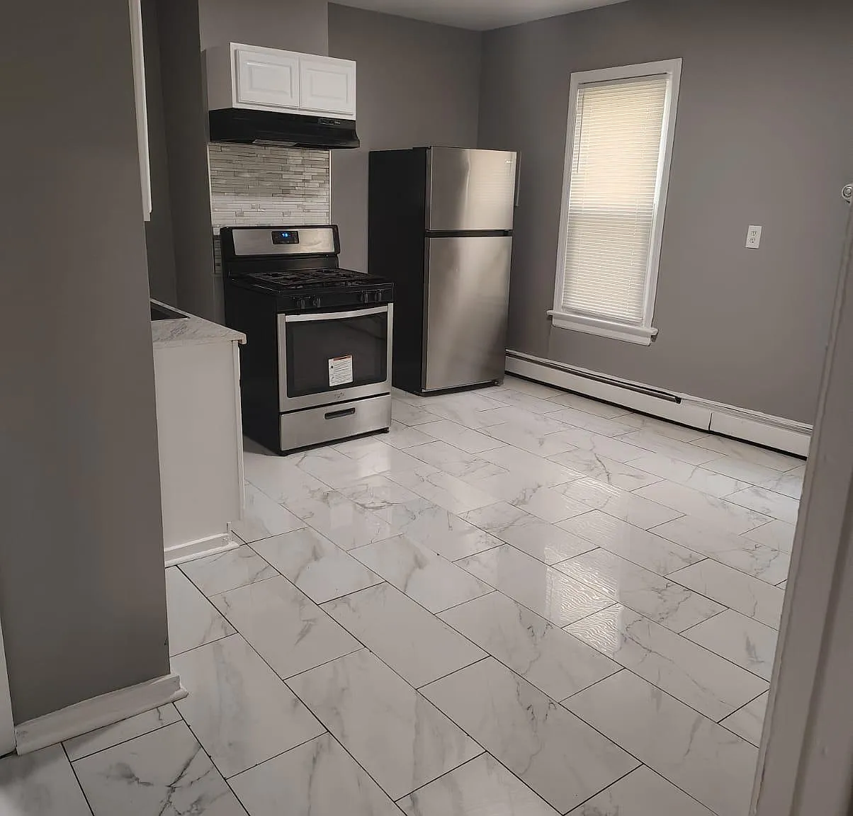 2 bed, 937 sqft, $1,650 — Photo 1