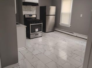 743 Stillman St APT 2R, Bridgeport, CT 06608