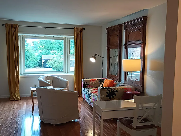 1601 S Dorchester Dr — Photo 5