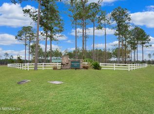 10004 Kings Crossing Dr, Jacksonville, FL 32219