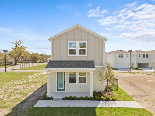 2033 Amelia Bay Pl, Valrico, FL 33596