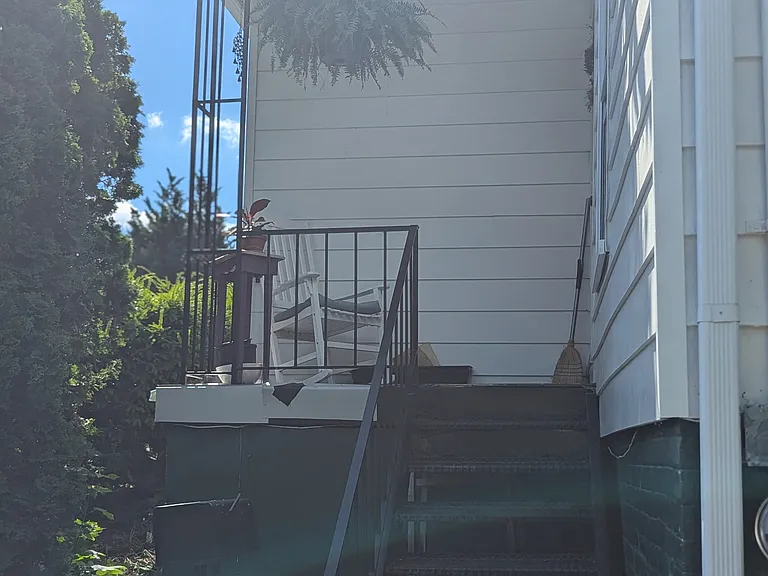 417 Maple Ave #2 — Photo 3