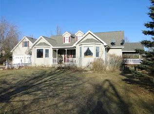 6830 Fish Lake Rd, North Branch, MI 48461