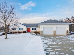 300 Wildfire Ct, Milton, WI 53563