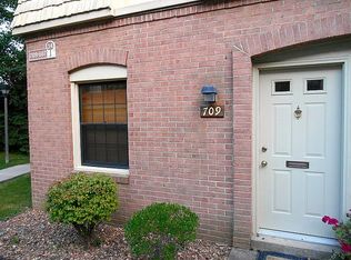 709 Pennsbury Blvd, Pittsburgh, PA 15205