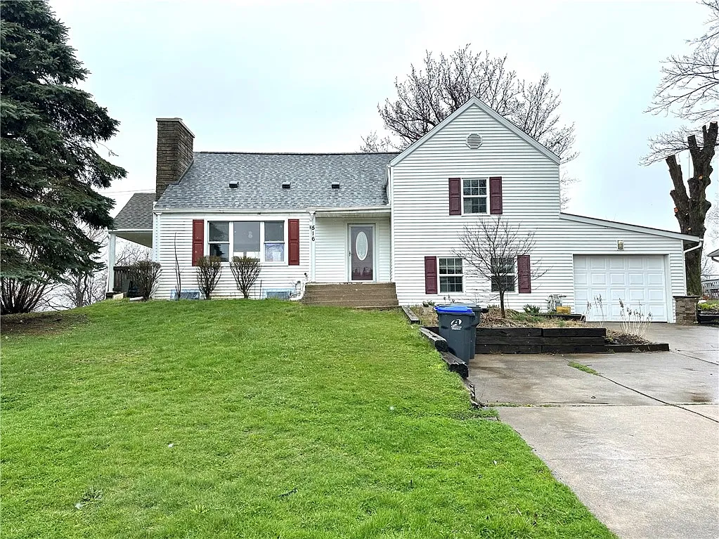 516 Young Rd photo 1