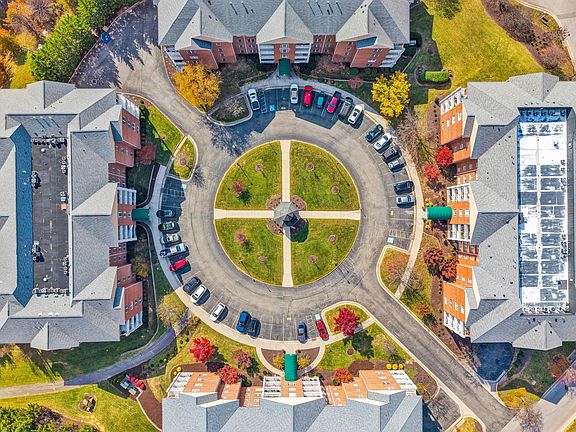 3rd image of 4434 Pheasant Ridge Rd SW Unit 101