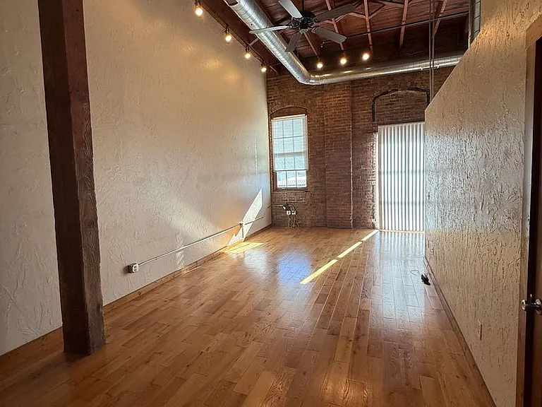 601 N National Ave #223 — Photo 3