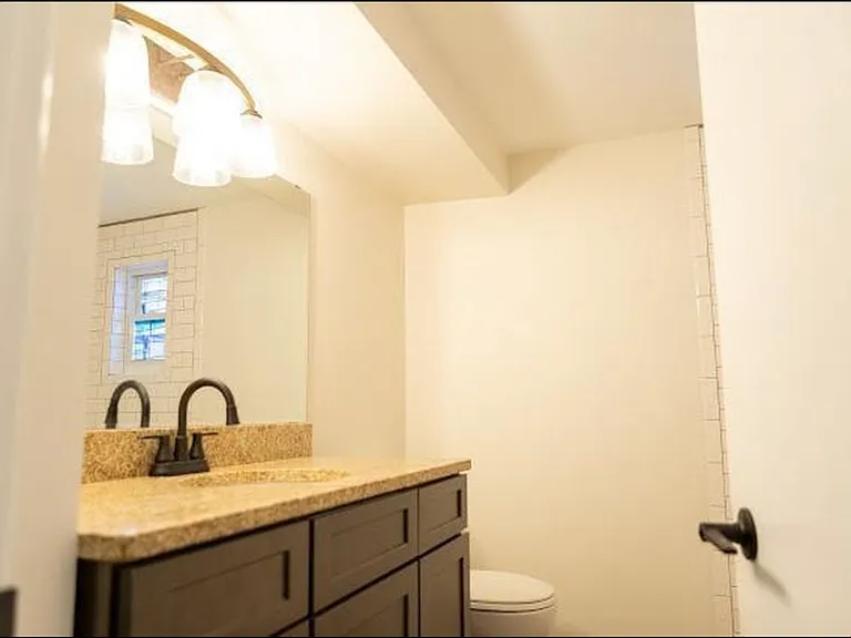 3555 Humboldt Ave N — Photo 5