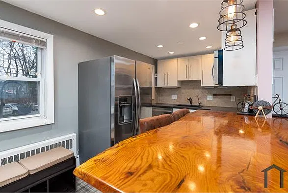 60 Prescott St — Photo 4