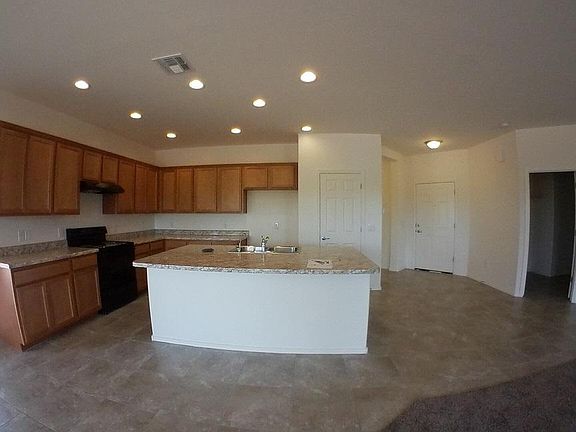 3rd image of 6194 S Eagles Talon Pkwy