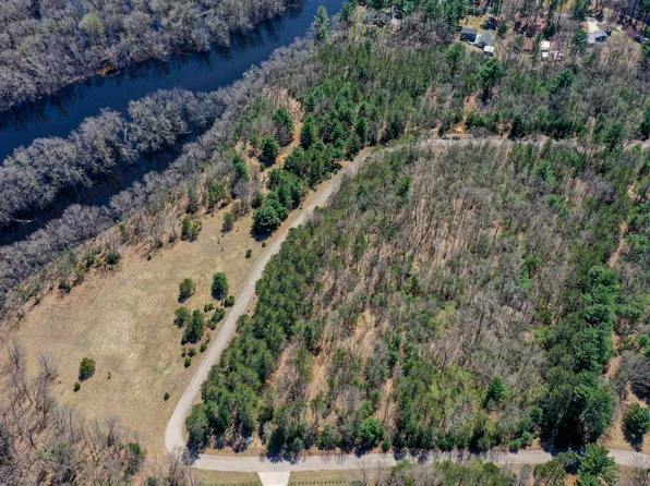 N2825 Ona Pines Rd #6, Weyauwega, WI 54983