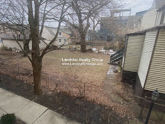 3rd image of 4327 N Hermitage Ave #W1