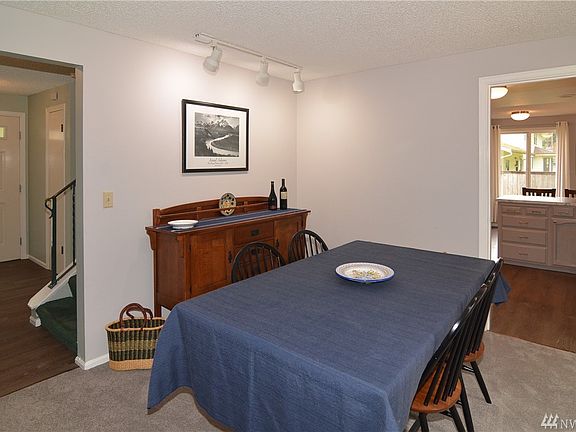 5th image of 4107 Frontier Dr SE