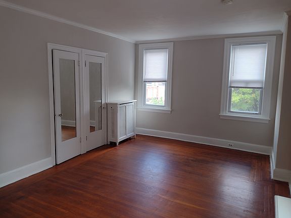 3rd image of 6137 W Columbia Ave Floor 2