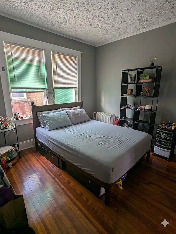 3 bed, 1.0 bath, 3450 sqft, $1,750 — Photo 4