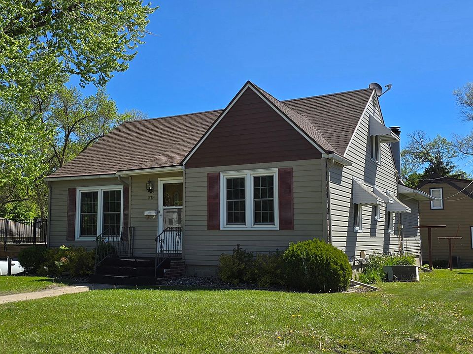 1st image of 918 Clausen Ave