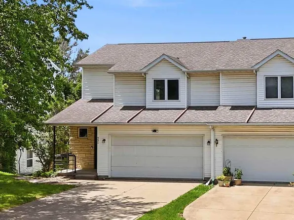 992 22nd Ave, Coralville, IA 52241