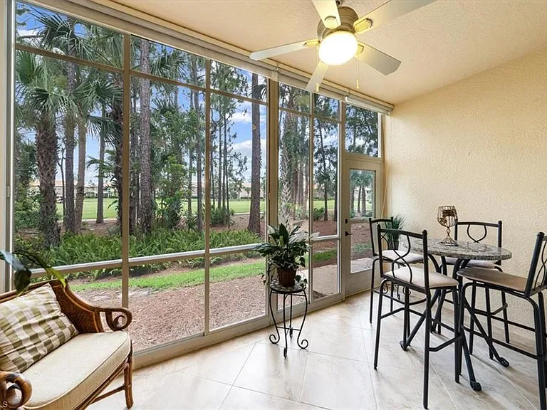 3981 Bishopwood Ct E — Photo 5