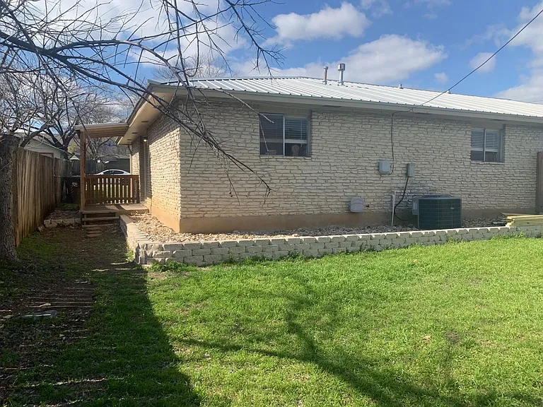 2107 Magnolia Dr #B — Photo 30