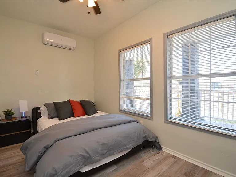 7124 Avenue F #3 — Photo 3
