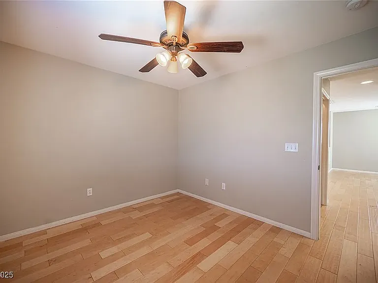 8368 Creek Canyon Ave — Photo 23
