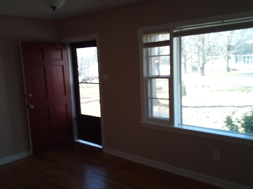 1st image of 1709 Catherine Dr