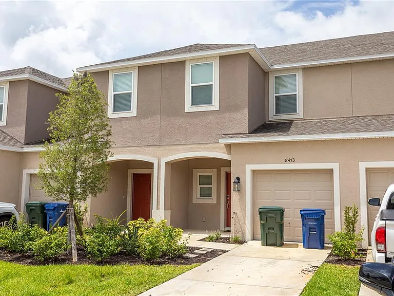 8473 Lunar Skye St — Photo 2