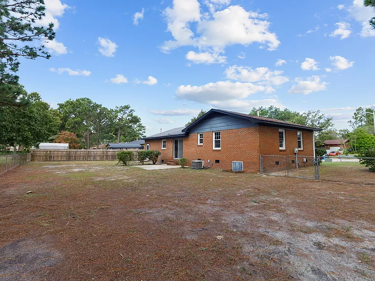 1493 Argon Ave — Photo 16