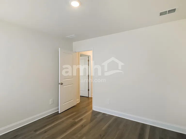 3336 Emzy Dr — Photo 16