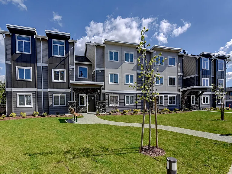 Silver Creek Apartment Homes — Photo 3