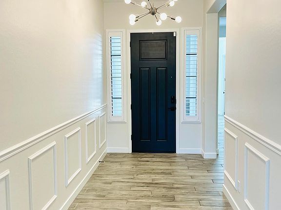 5th image of 2260 E CANARY Drive