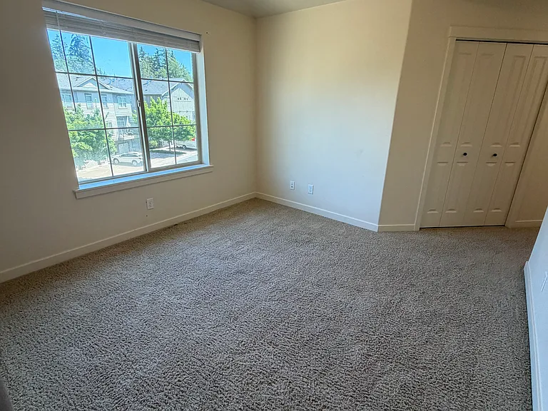 7940 NE Miriam Way — Photo 15