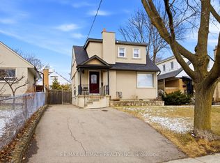 38 Clearbrooke Cir, Toronto, ON M9W2E4