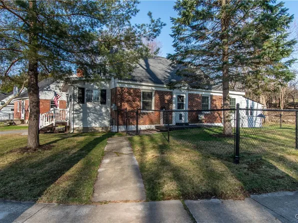 321 Iroquois Ave W, Watertown, NY 13601