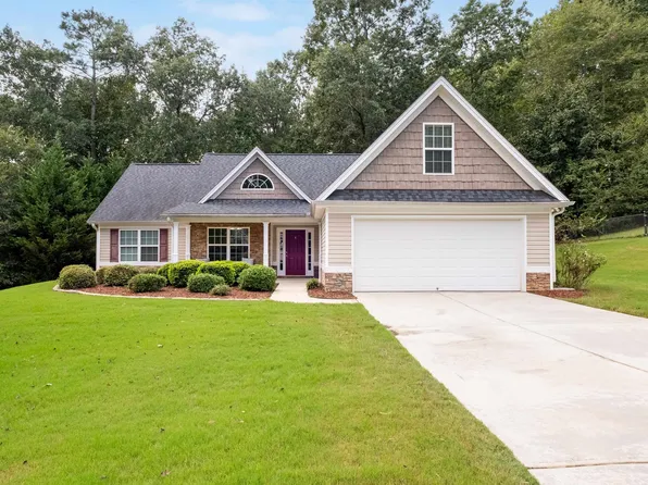 2321 Robin Dr, Loganville, GA 30052