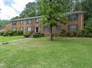 2200 Montreat Cir APT C, Vestavia Hills, AL 35216