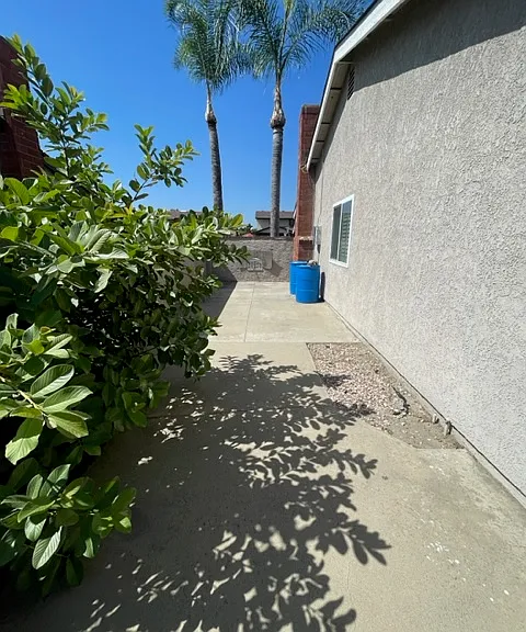 13471 Preciado Ave — Photo 31