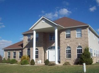 4382 Redfield Dr, Swansea, IL 62226