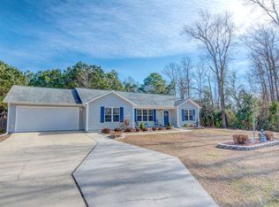 147 Marcil Ln, Hampstead, NC 28443