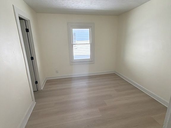 4th image of 1617 Cottage Ave